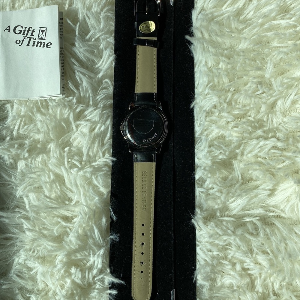 Disney Vintage Mickey Watch Men’s - Picture 4 of 6